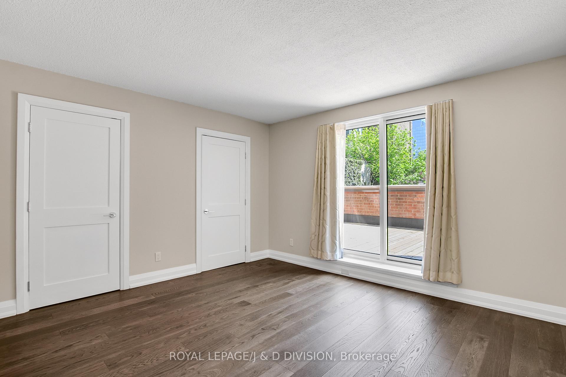 Photo 29 of Unit 405, 25 George Street, Toronto, Church-Yonge Corridor — HOMEH