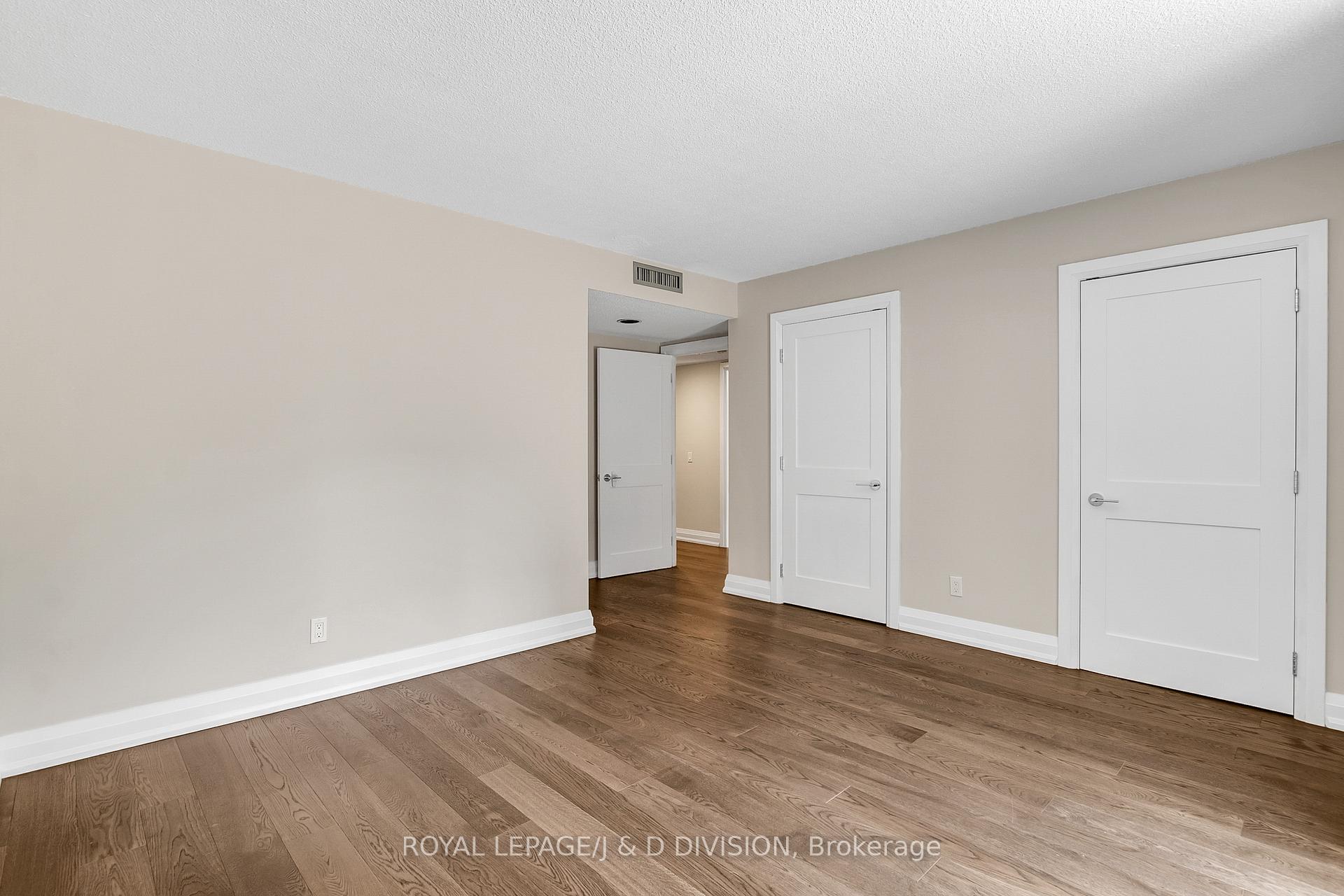 Photo 30 of Unit 405, 25 George Street, Toronto, Church-Yonge Corridor — HOMEH