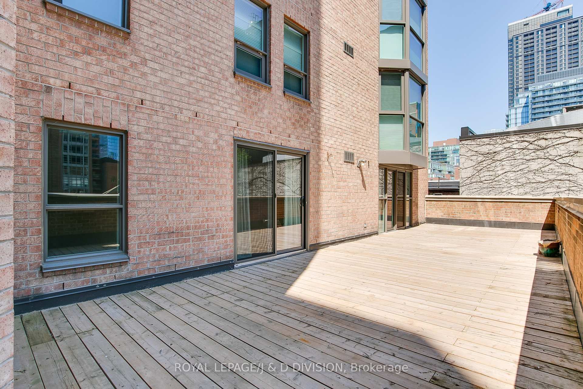 Photo 32 of Unit 405, 25 George Street, Toronto, Church-Yonge Corridor — HOMEH