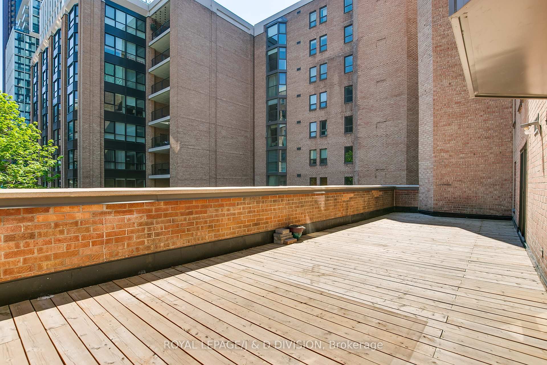 Photo 33 of Unit 405, 25 George Street, Toronto, Church-Yonge Corridor — HOMEH