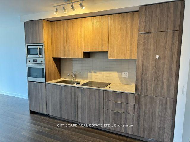 Photo 6 of Unit 708, 11 Wellesley Street, Toronto, Bay Street Corridor — HOMEH