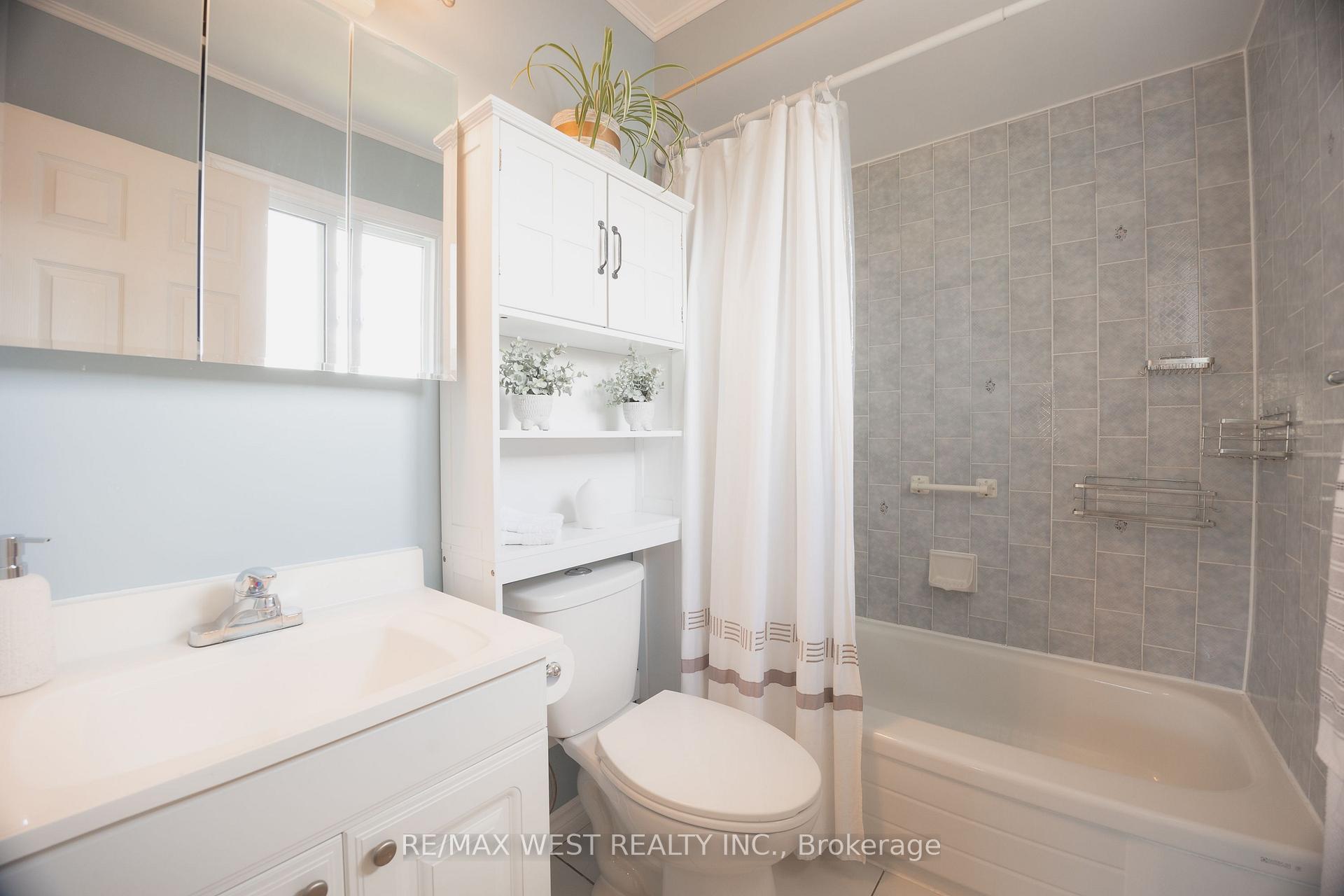 Photo 22 of 14 Souch Court, Clarington, Bowmanville — HOMEH