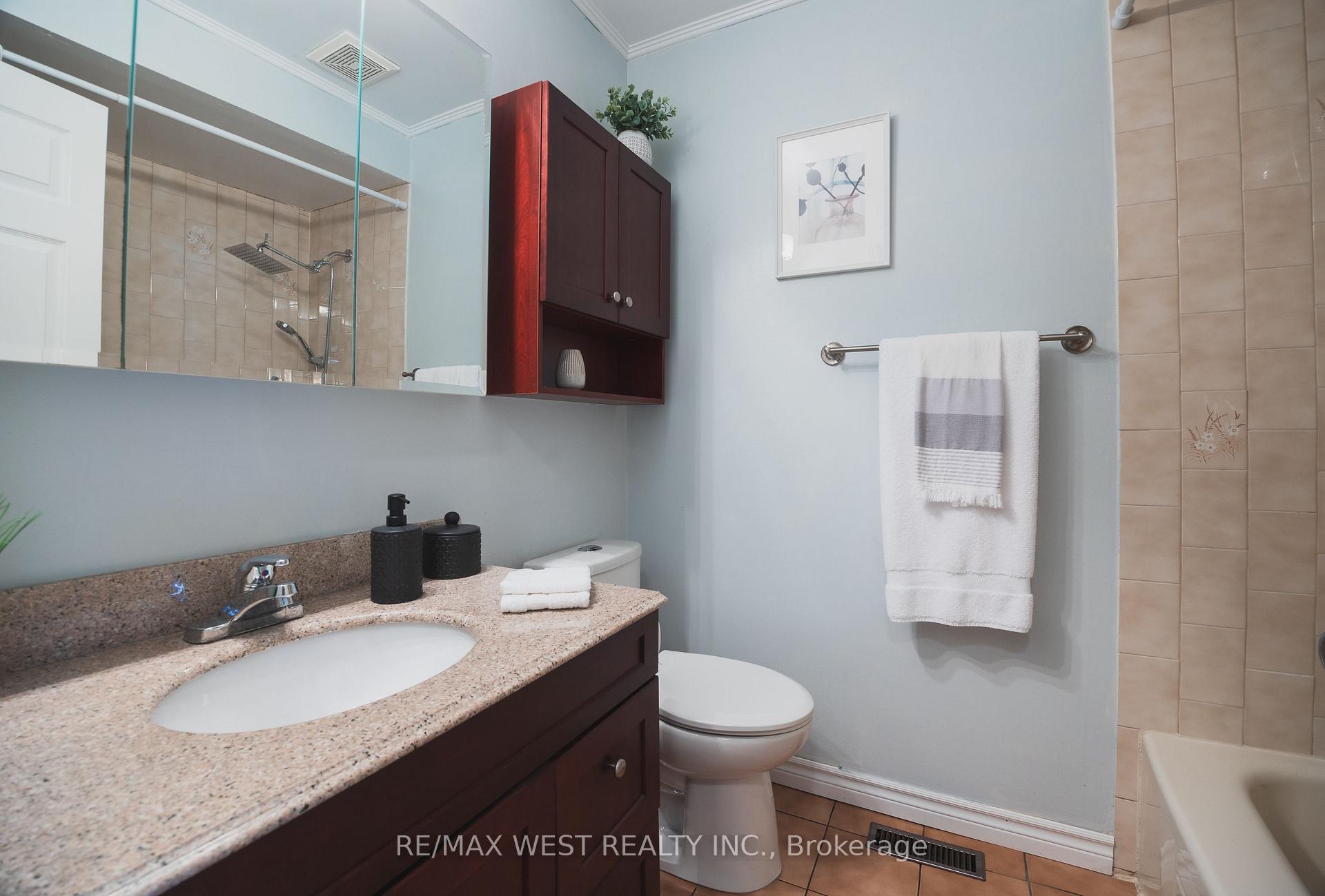 Photo 28 of 14 Souch Court, Clarington, Bowmanville — HOMEH