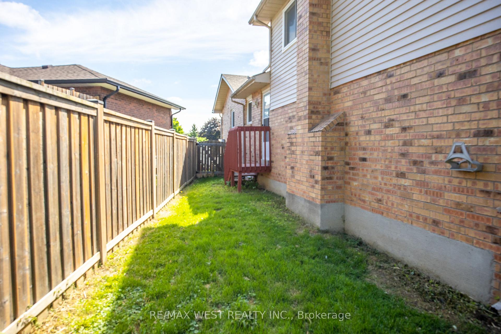Photo 32 of 14 Souch Court, Clarington, Bowmanville — HOMEH