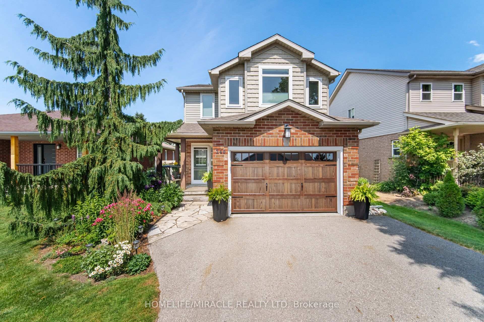 Photo 1 of 240 Millburn Boulevard, Centre Wellington, Fergus — HOMEH
