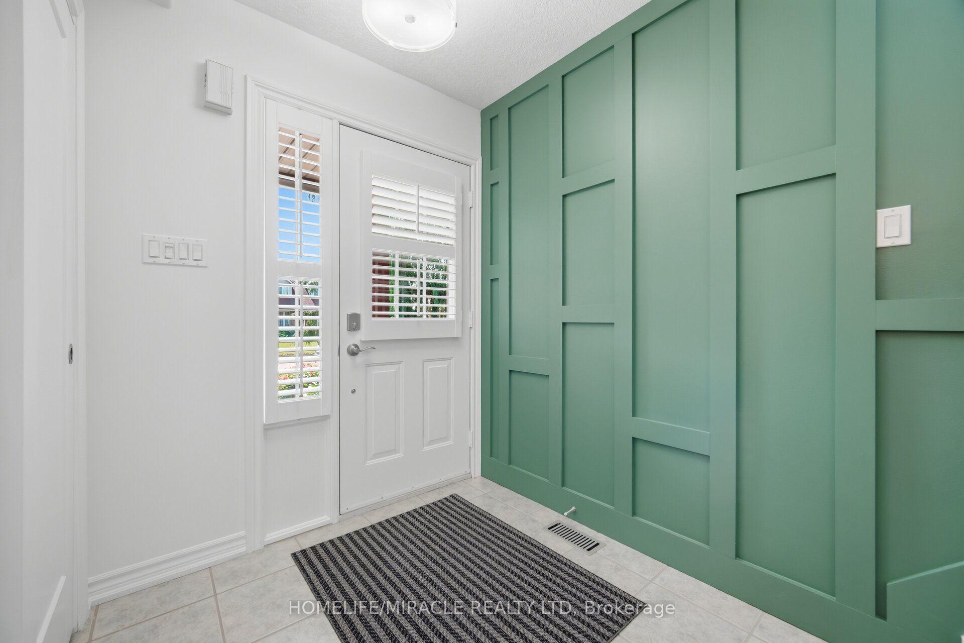 Photo 4 of 240 Millburn Boulevard, Centre Wellington, Fergus — HOMEH