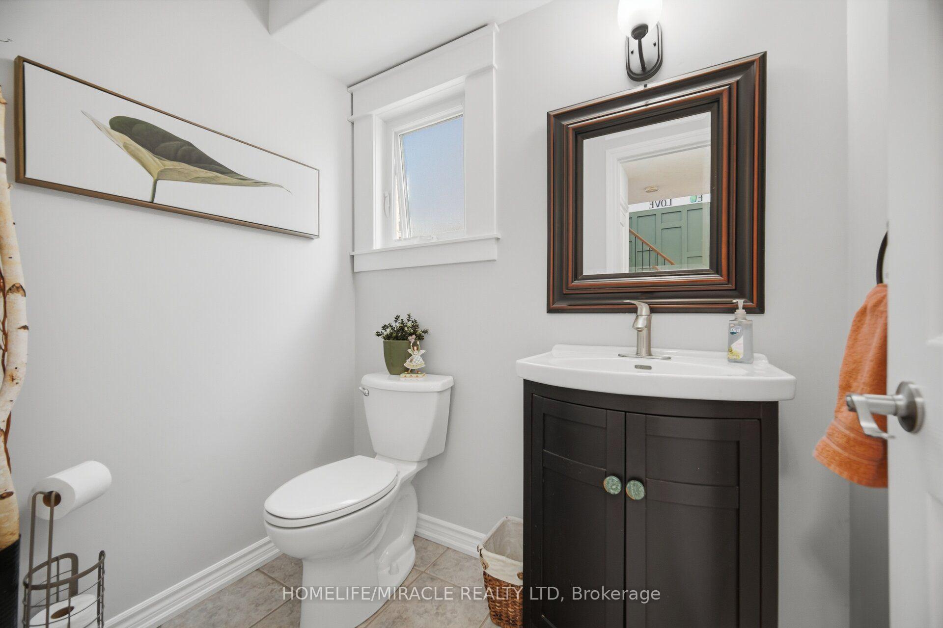 Photo 6 of 240 Millburn Boulevard, Centre Wellington, Fergus — HOMEH