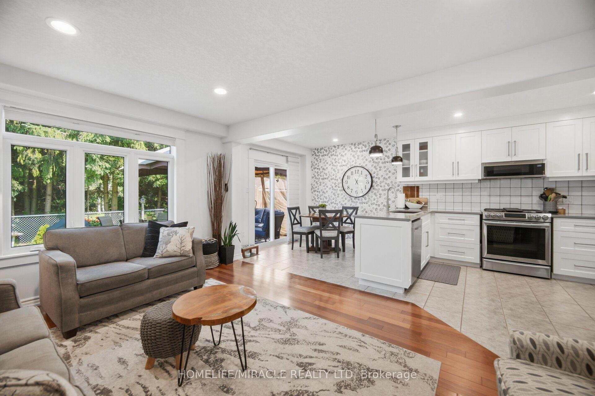 Photo 10 of 240 Millburn Boulevard, Centre Wellington, Fergus — HOMEH