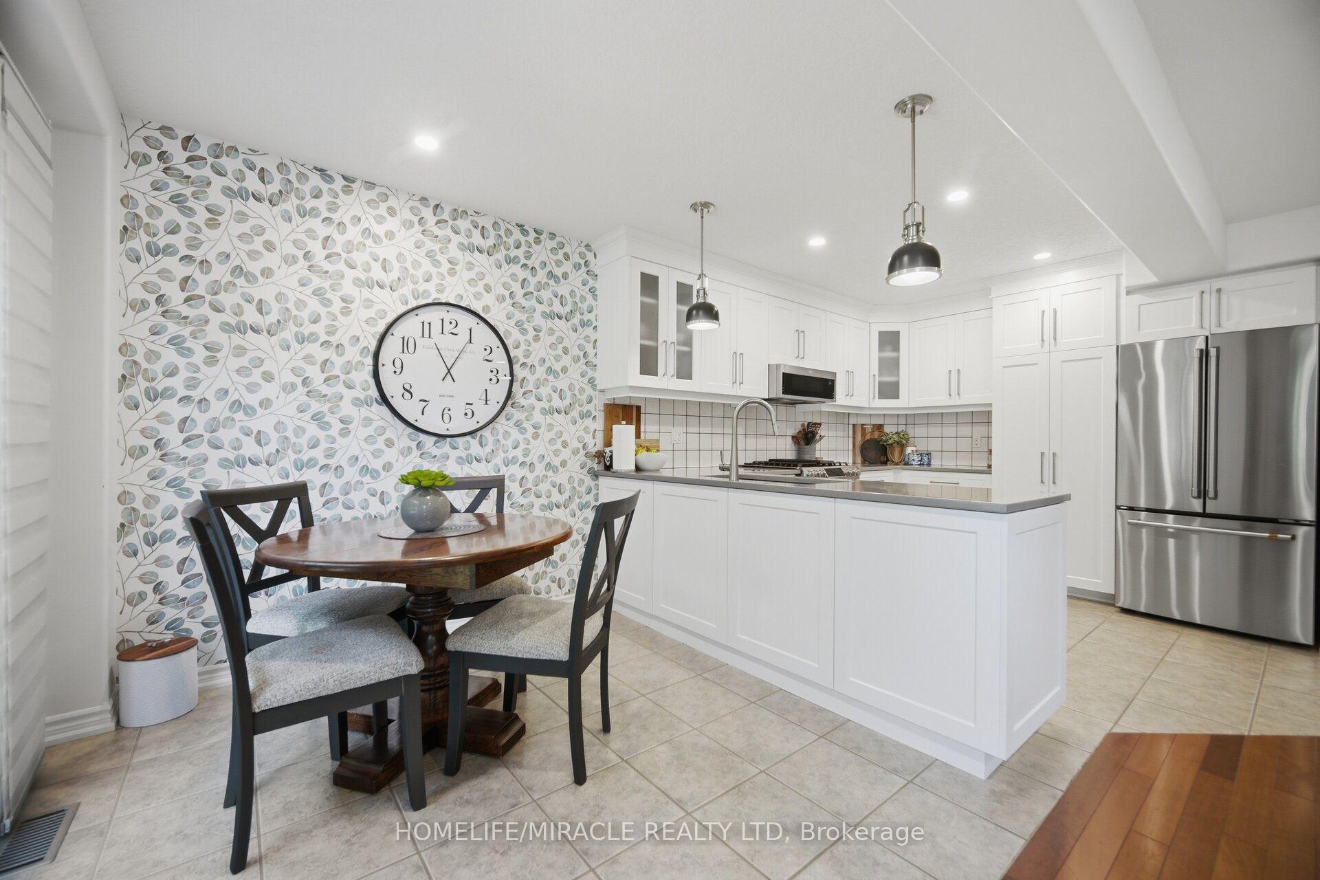 Photo 12 of 240 Millburn Boulevard, Centre Wellington, Fergus — HOMEH