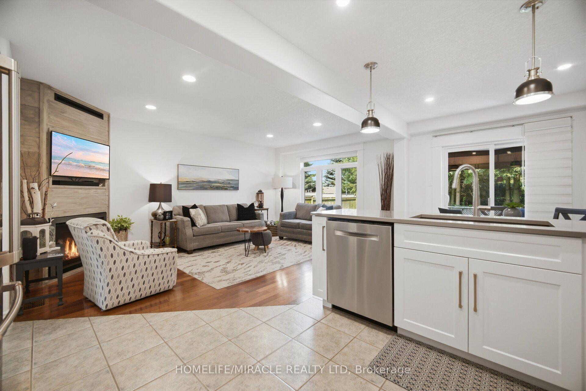 Photo 15 of 240 Millburn Boulevard, Centre Wellington, Fergus — HOMEH