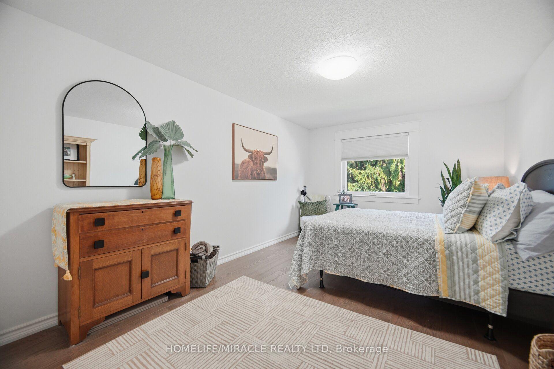 Photo 22 of 240 Millburn Boulevard, Centre Wellington, Fergus — HOMEH