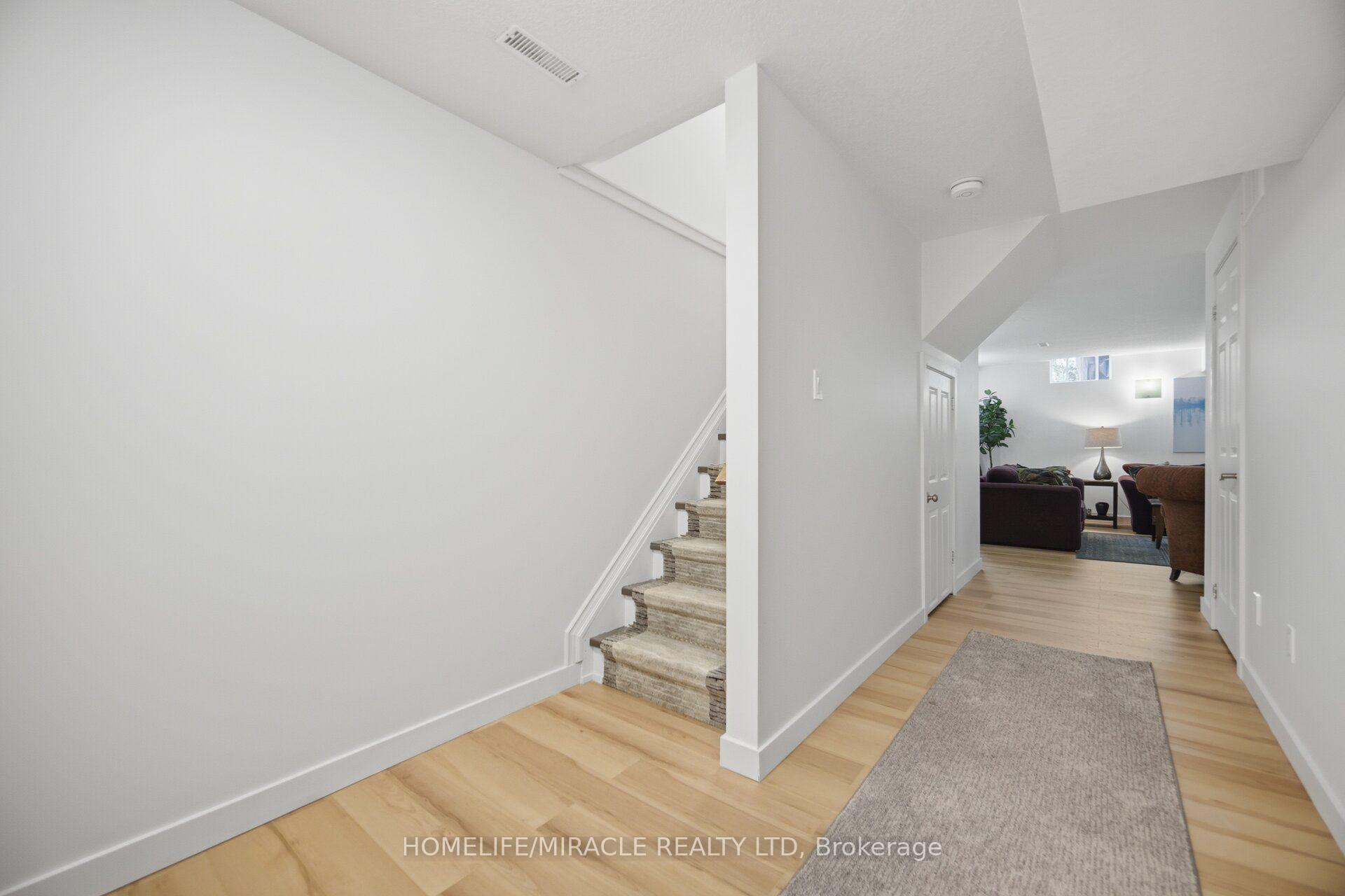 Photo 24 of 240 Millburn Boulevard, Centre Wellington, Fergus — HOMEH