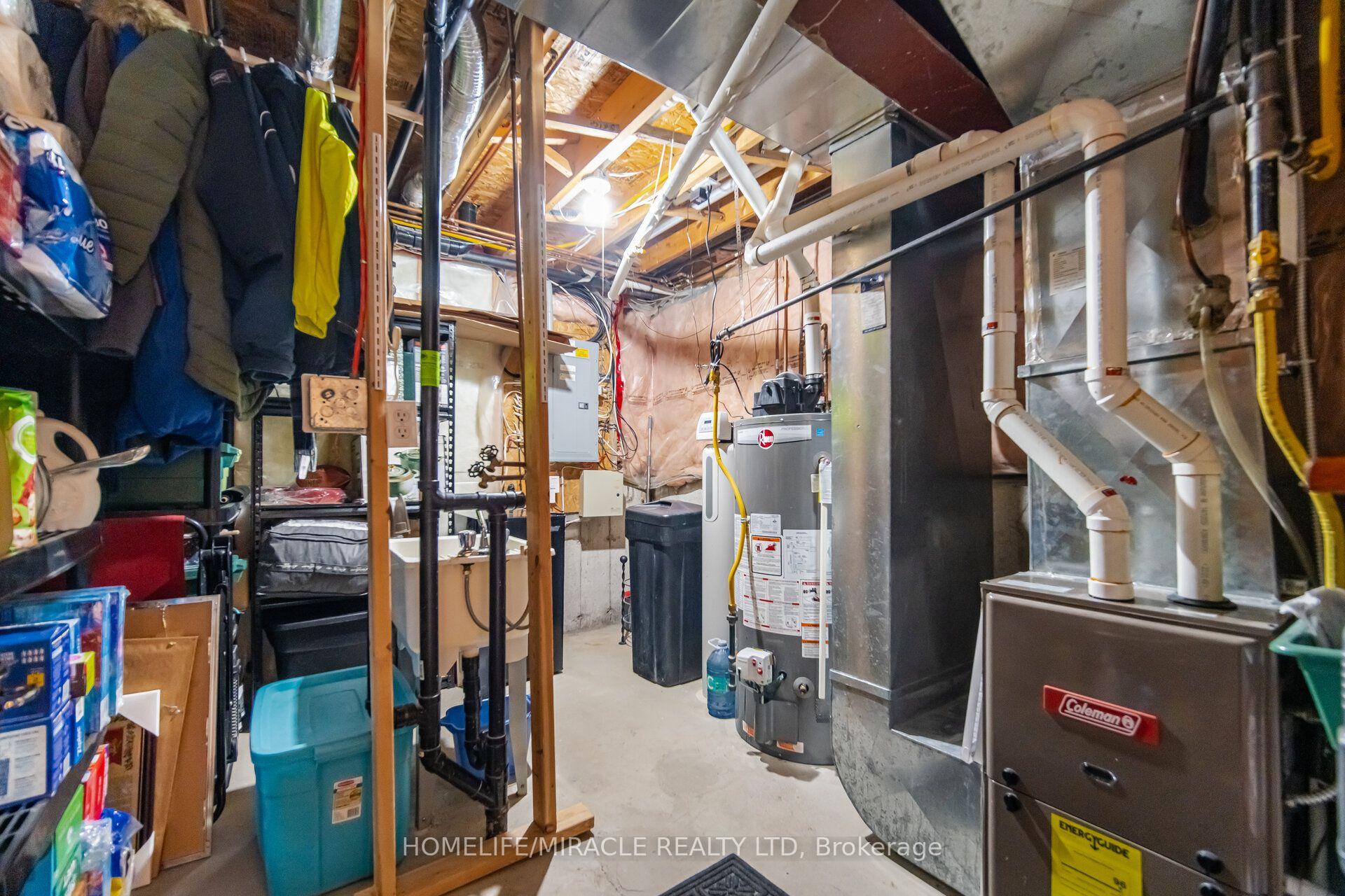 Photo 27 of 240 Millburn Boulevard, Centre Wellington, Fergus — HOMEH