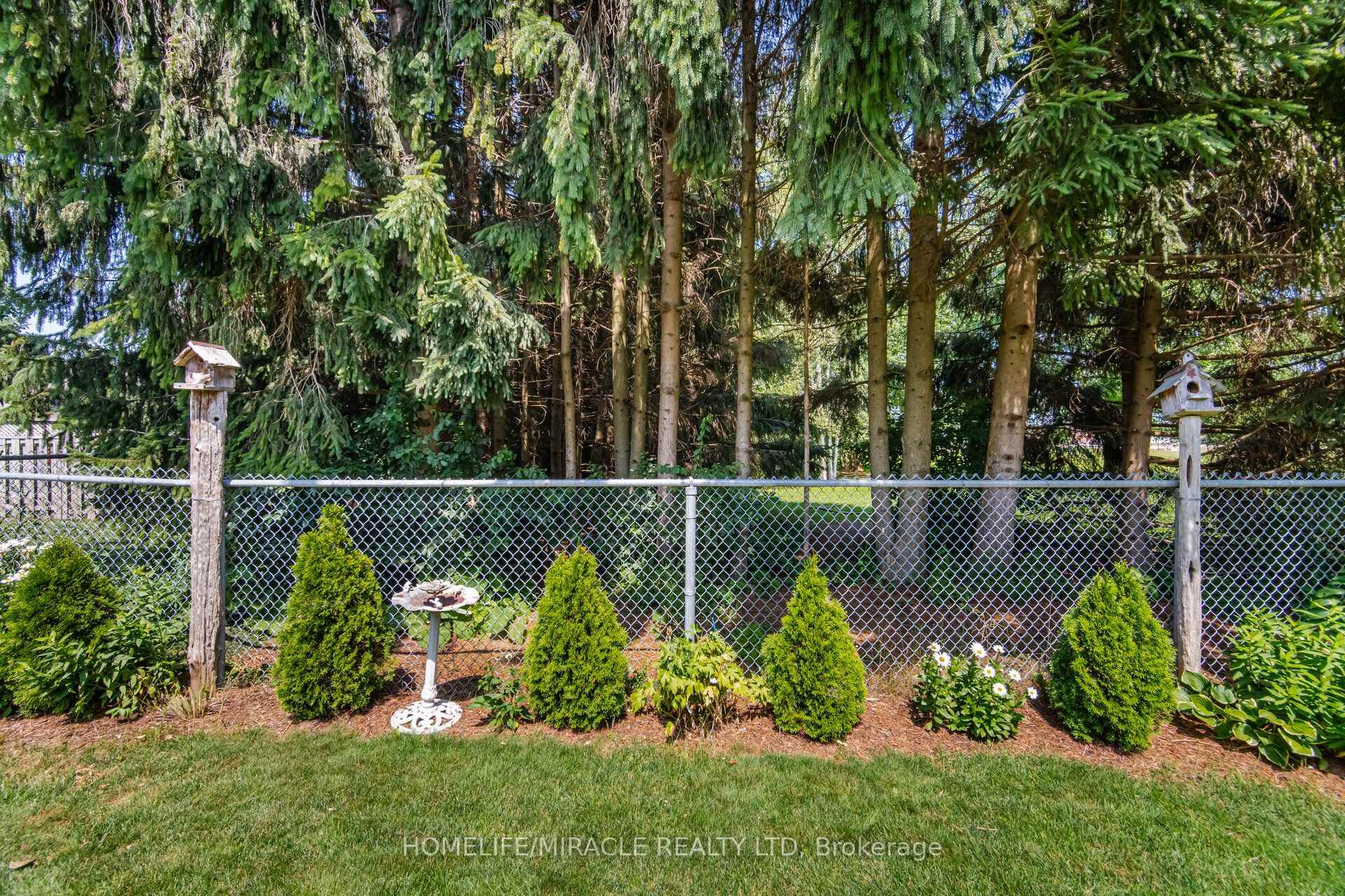 Photo 30 of 240 Millburn Boulevard, Centre Wellington, Fergus — HOMEH