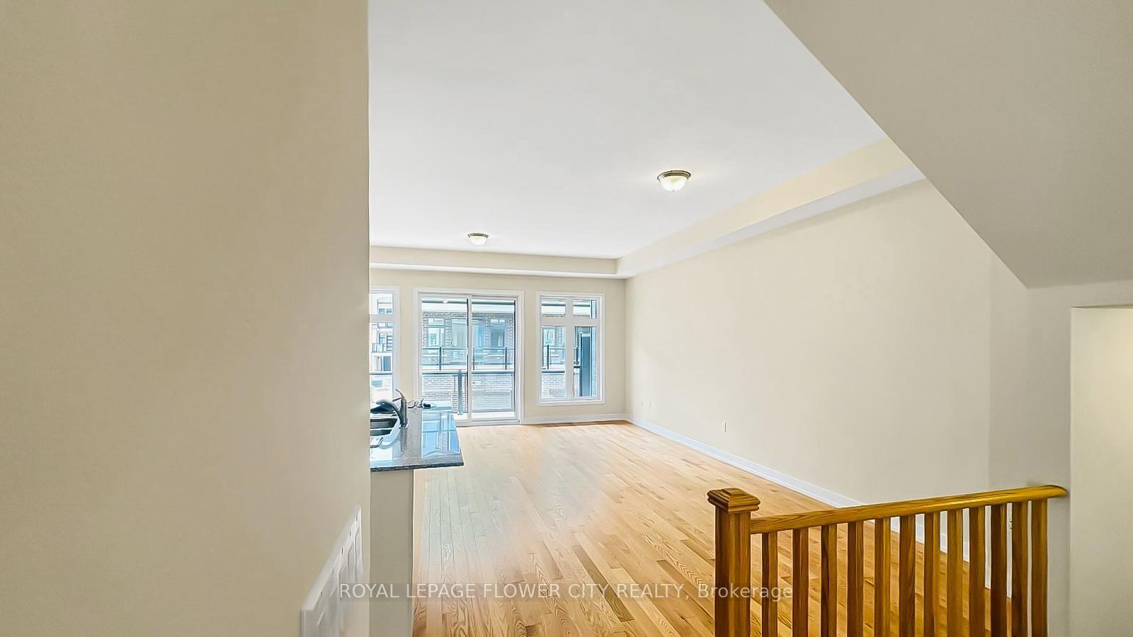 Photo 8 of 3098 Meadowridge Drive, Oakville, Joshua Meadows — HOMEH