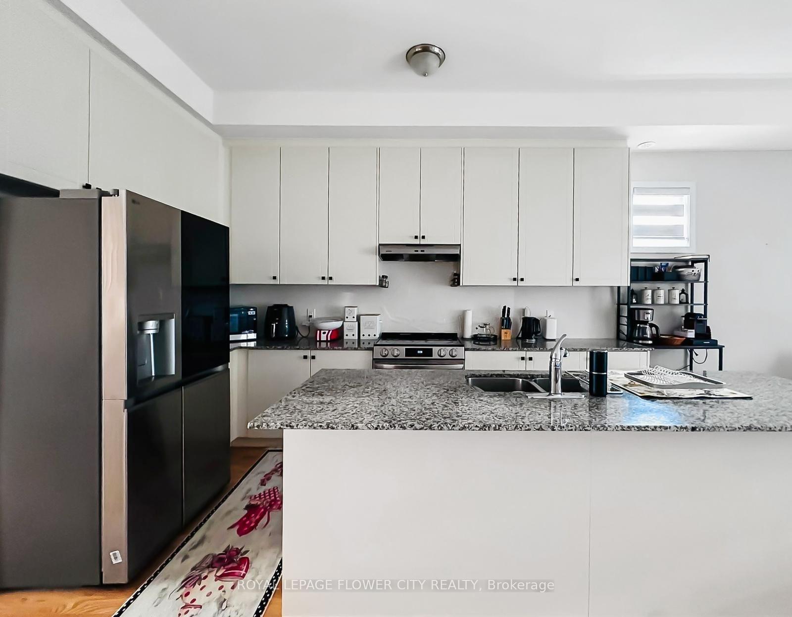 Photo 14 of 3098 Meadowridge Drive, Oakville, Joshua Meadows — HOMEH