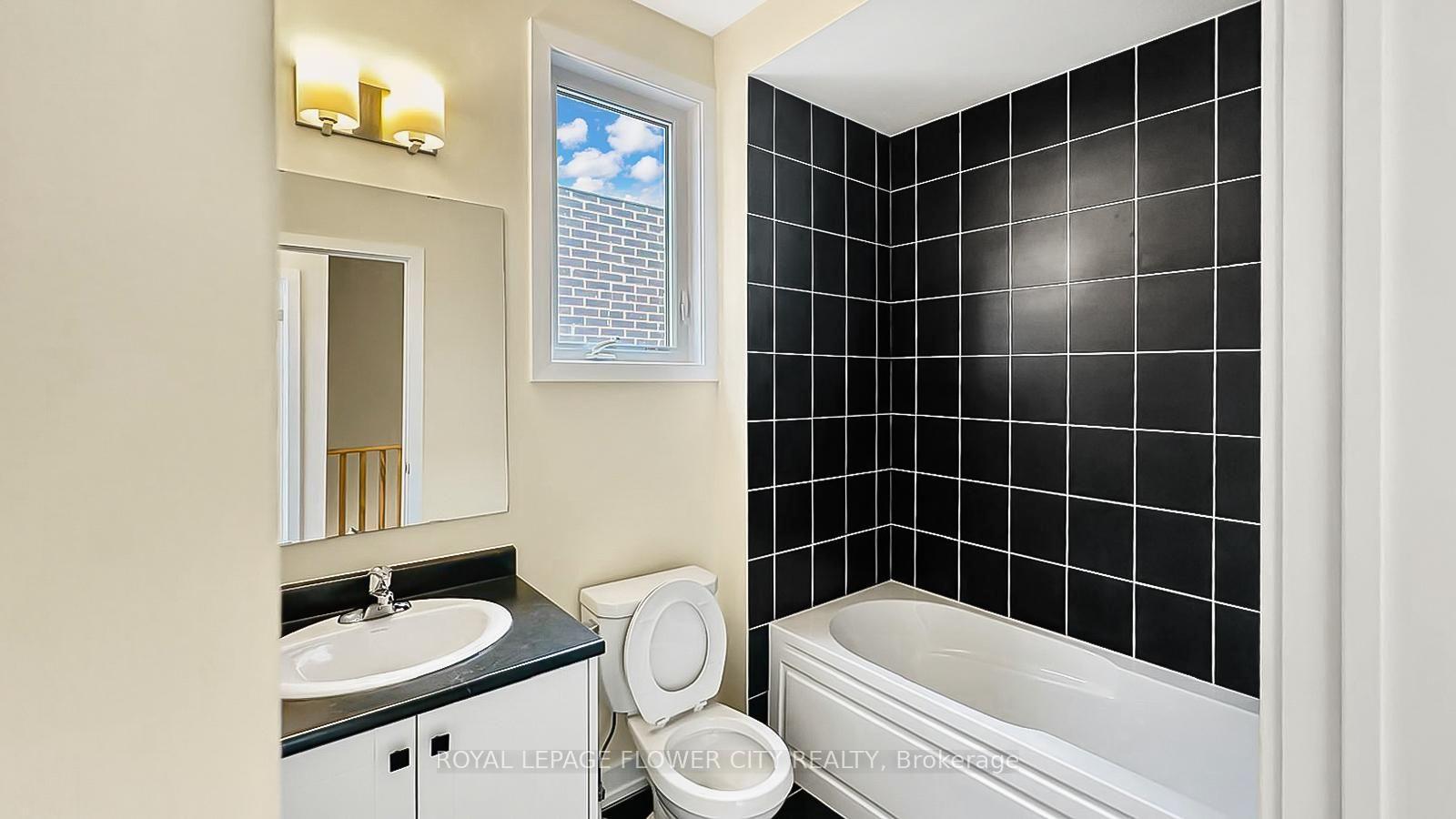 Photo 24 of 3098 Meadowridge Drive, Oakville, Joshua Meadows — HOMEH