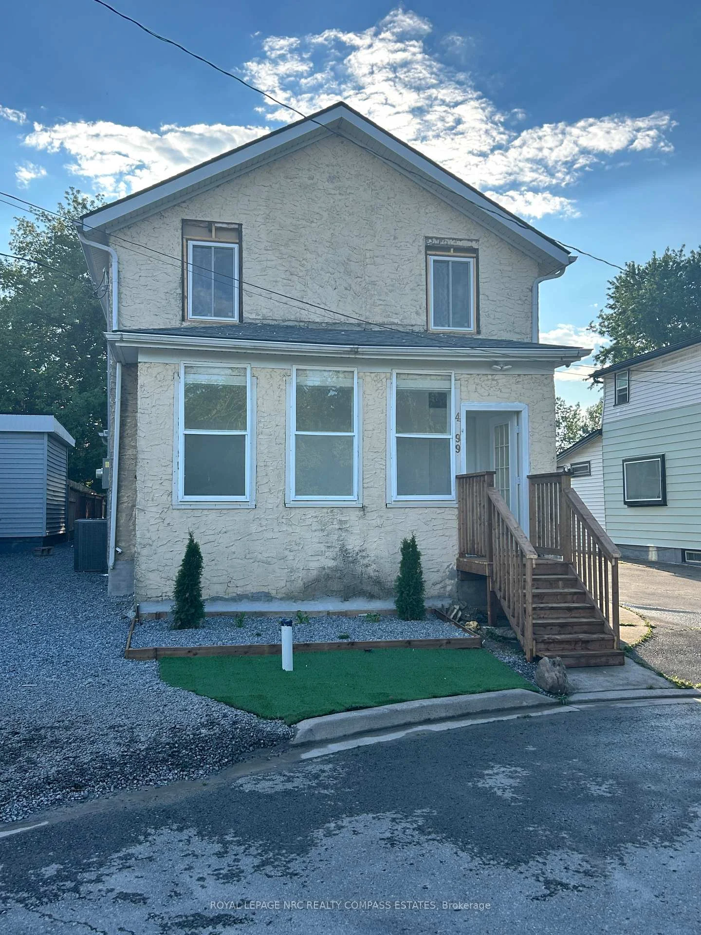 Photo 1 of Unit 3, 4299 Second Avenue, Niagara Falls, Downtown — HOMEH