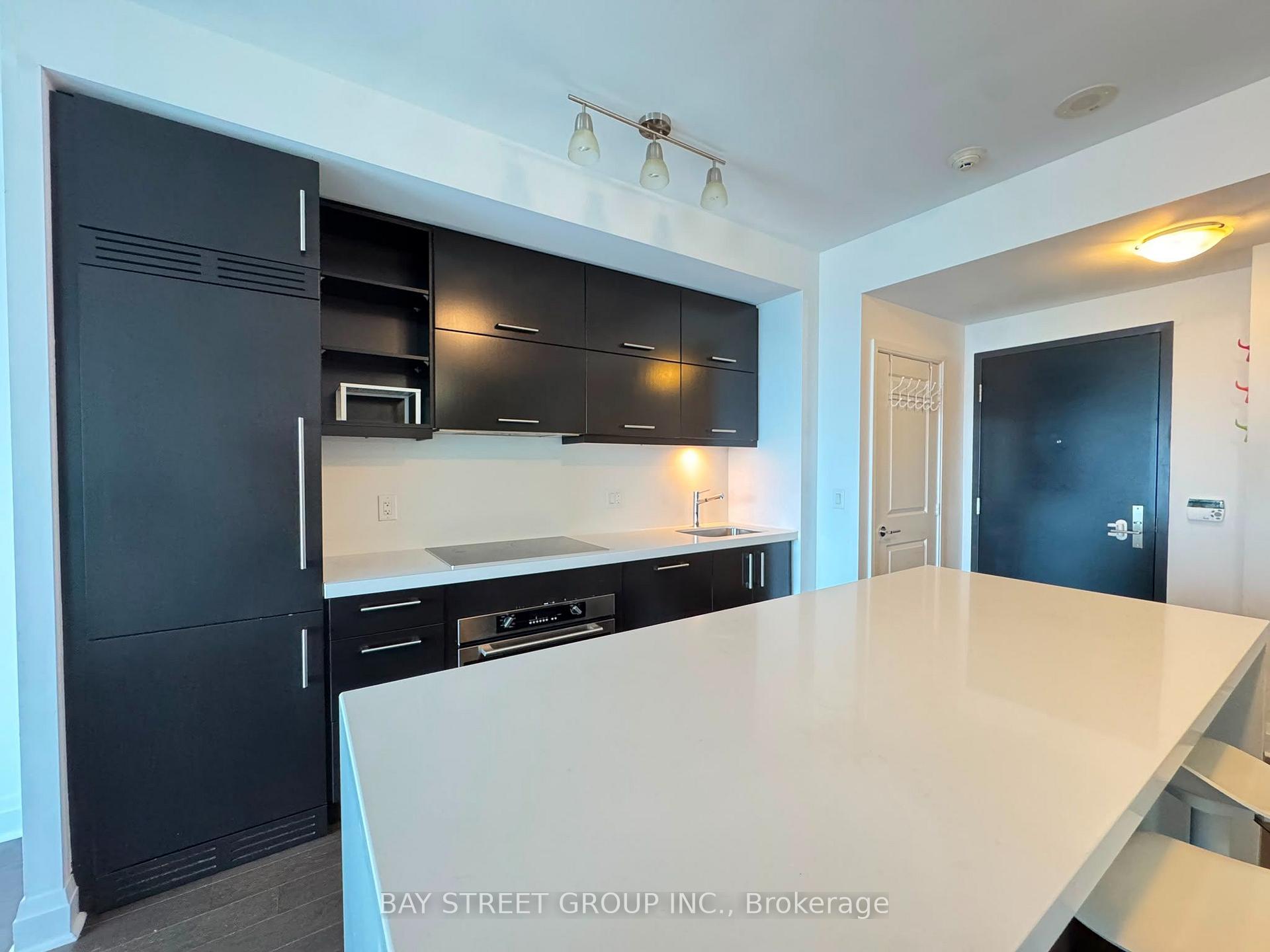 Photo 6 of Unit 4006, 1080 Bay Street, Toronto, Bay Street Corridor — HOMEH