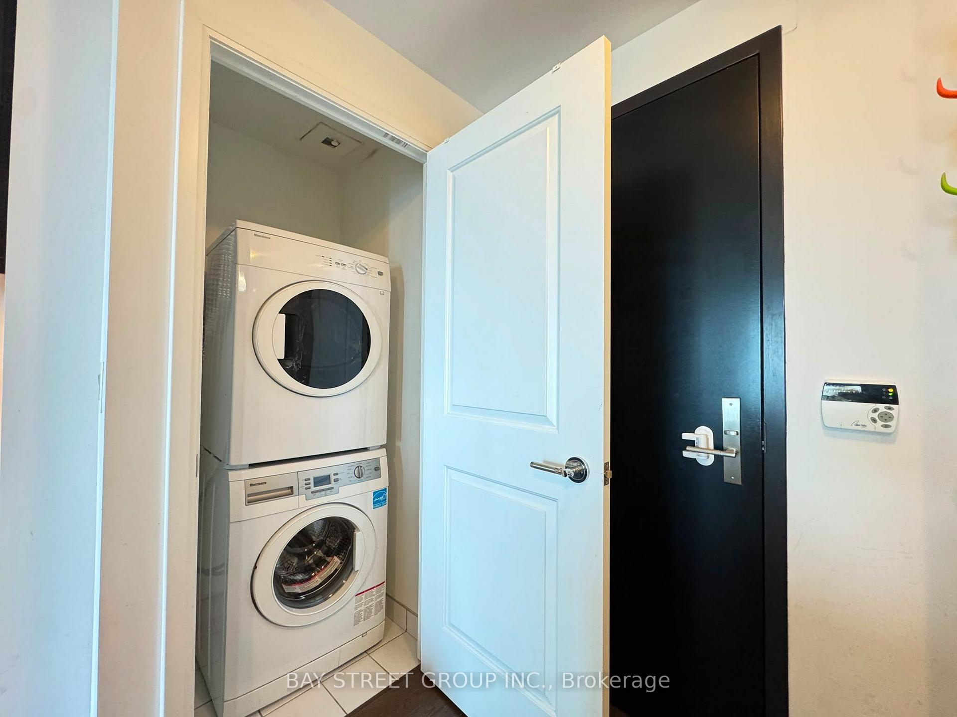 Photo 12 of Unit 4006, 1080 Bay Street, Toronto, Bay Street Corridor — HOMEH
