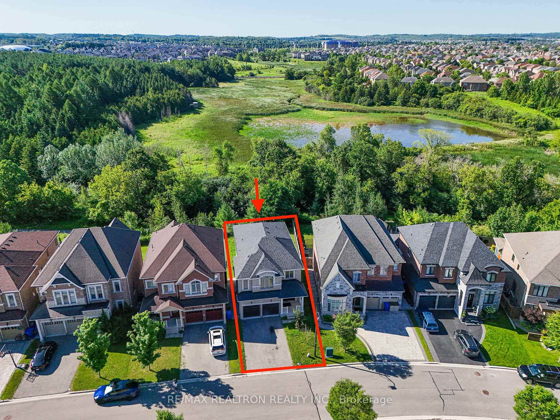 Photo 48 of 126 Crane Street, Aurora, Rural Aurora — HOMEH