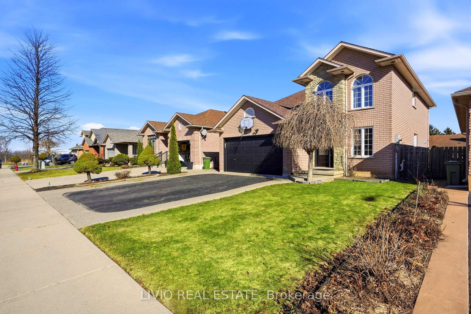 Photo 3 of 19 Konstantine Court, Hamilton, Sheldon — HOMEH