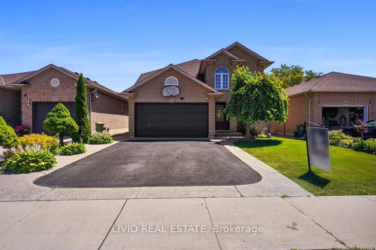 Photo 4 of 19 Konstantine Court, Hamilton, Sheldon — HOMEH