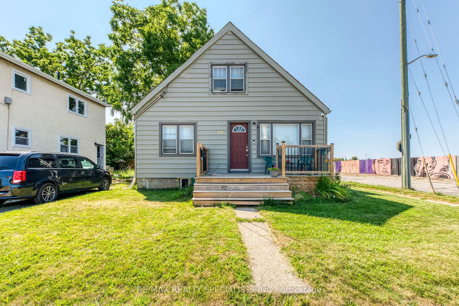 Photo 2 of 58 Carlton Street, St. Catharines, Downtown — HOMEH