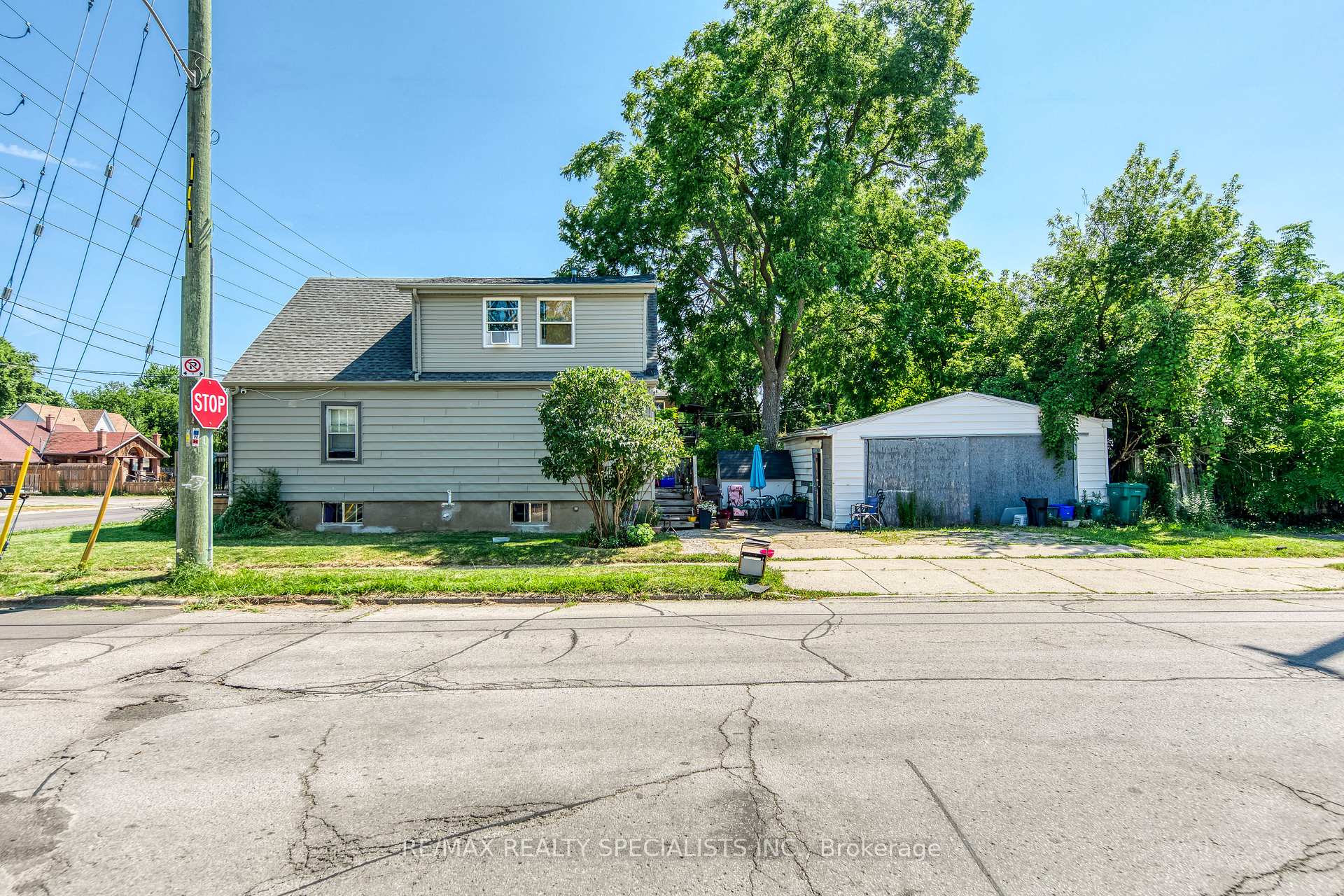 Photo 6 of 58 Carlton Street, St. Catharines, Downtown — HOMEH