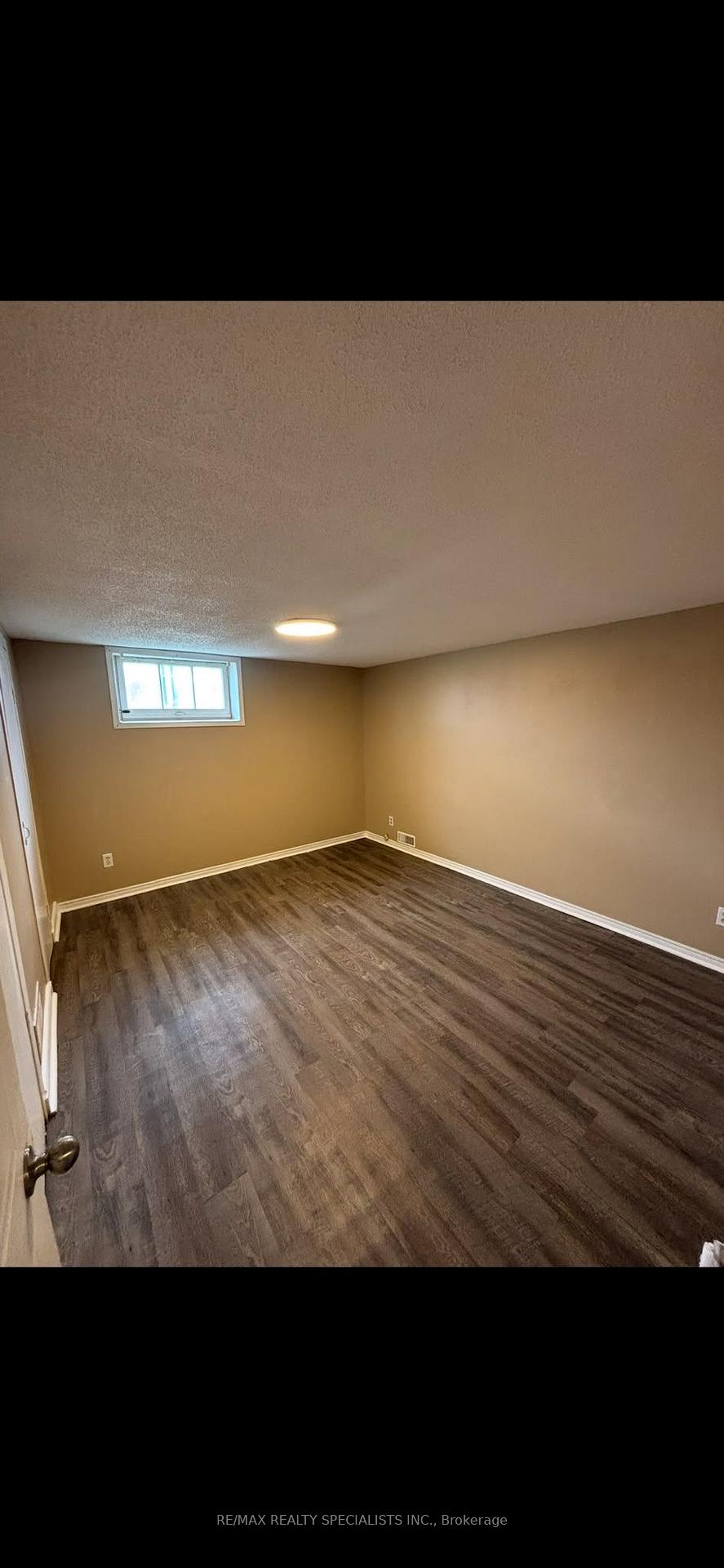 Photo 15 of 58 Carlton Street, St. Catharines, Downtown — HOMEH