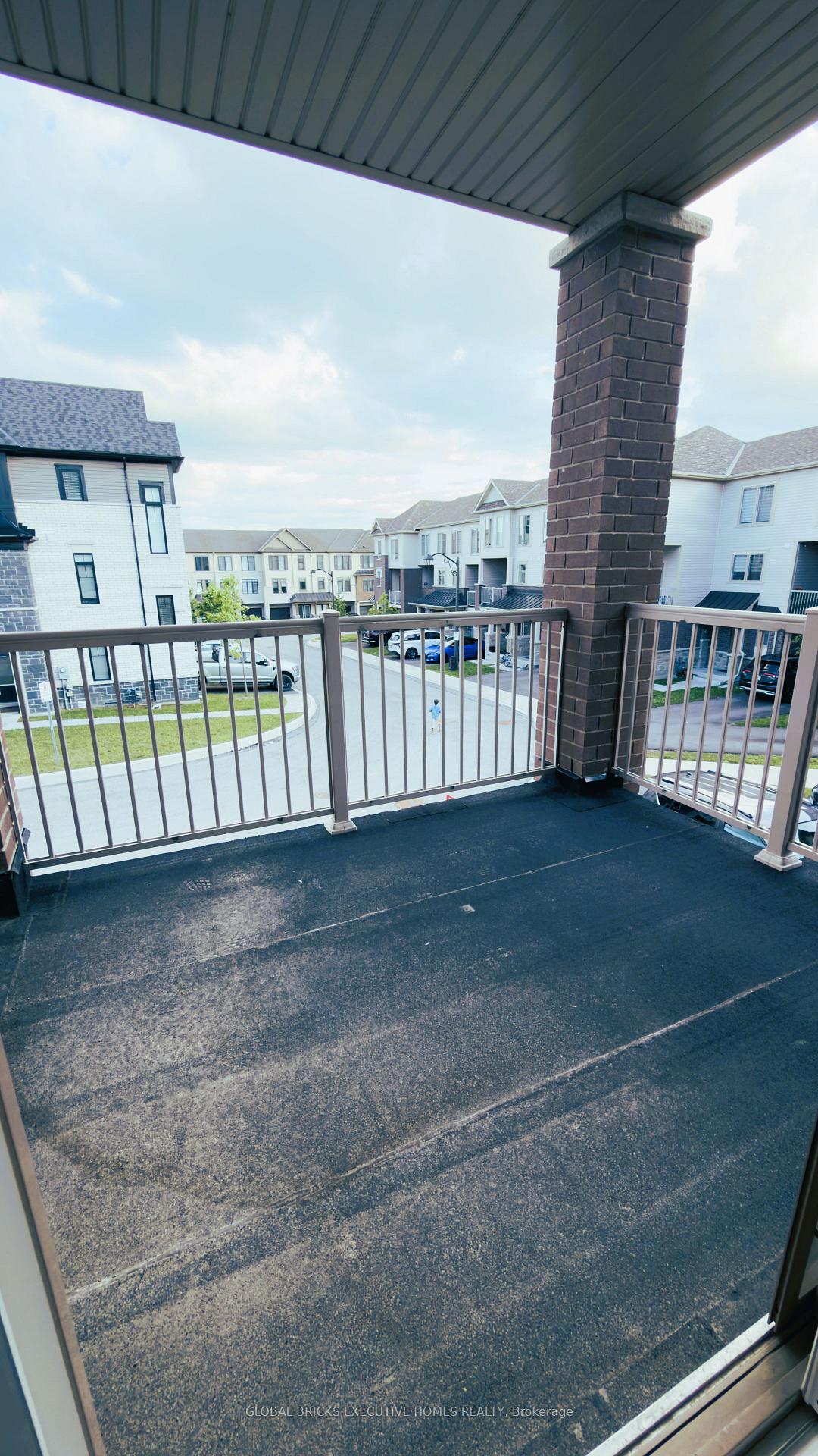 Photo 33 of 42 Ambereen Place E, Clarington, Bowmanville — HOMEH