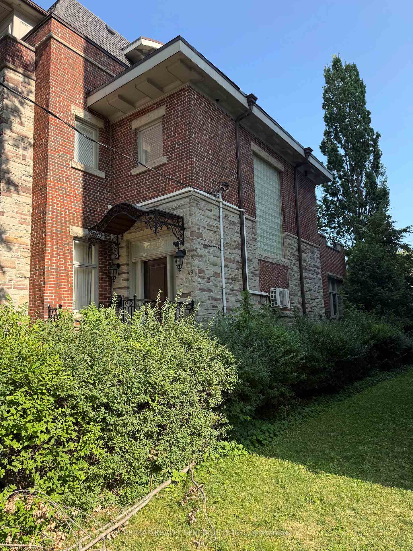 Photo 4 of 49 Montclair Avenue, Toronto, Forest Hill South — HOMEH