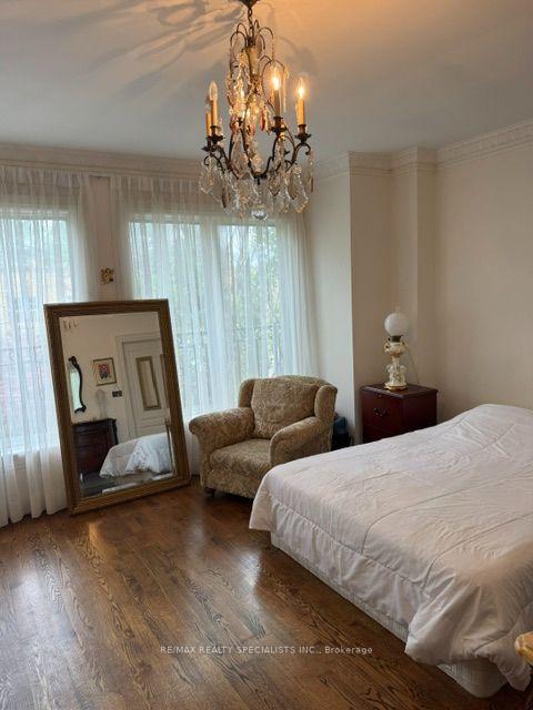 Photo 15 of 49 Montclair Avenue, Toronto, Forest Hill South — HOMEH