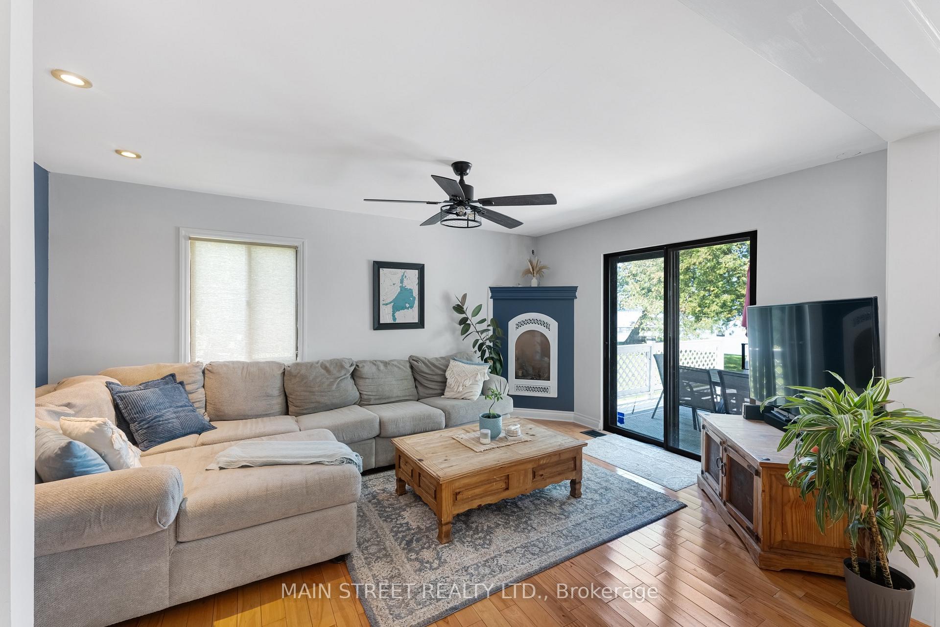 Photo 6 of 126 Moore's Beach Road, Georgina, Virginia — HOMEH