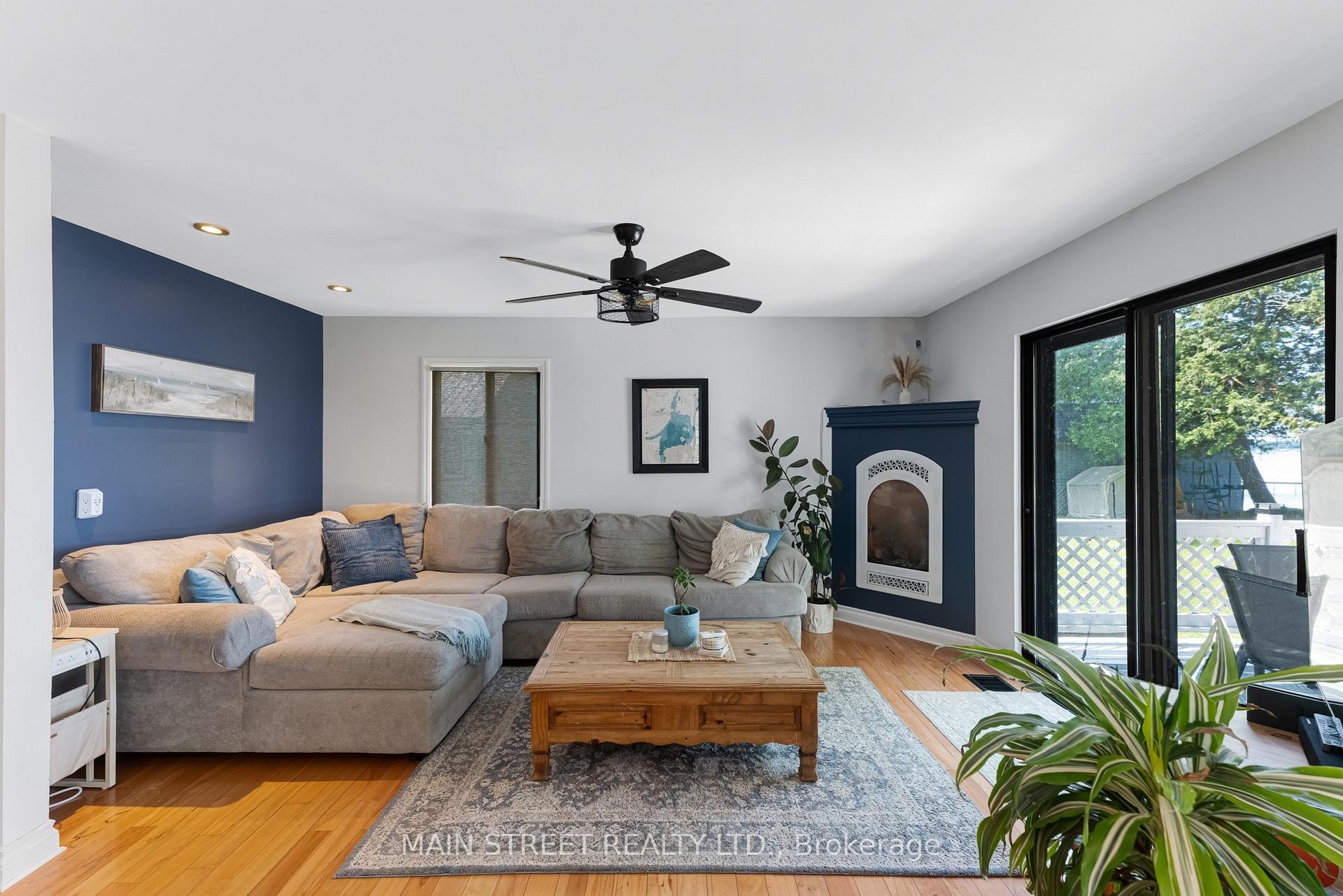 Photo 8 of 126 Moore's Beach Road, Georgina, Virginia — HOMEH