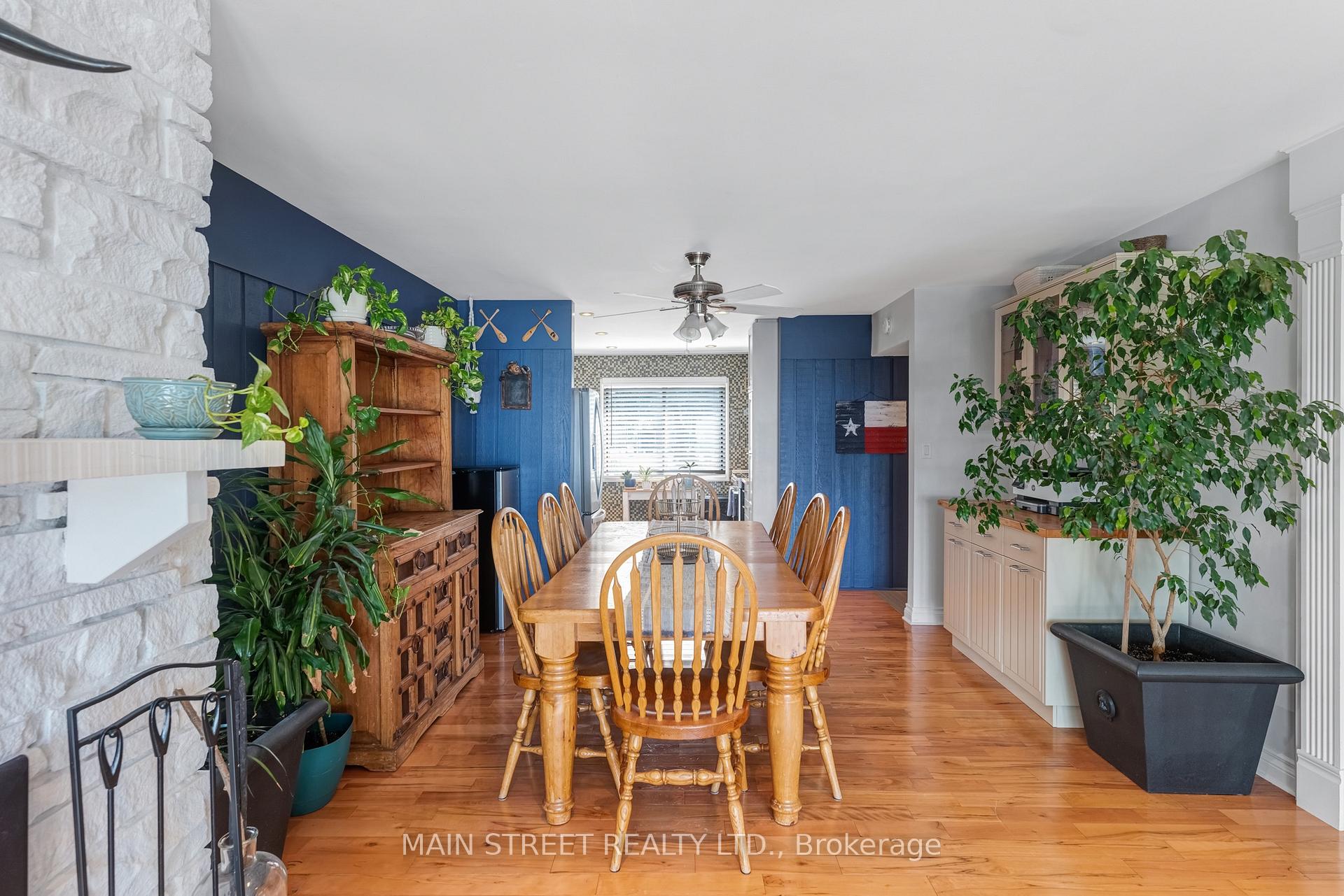 Photo 13 of 126 Moore's Beach Road, Georgina, Virginia — HOMEH