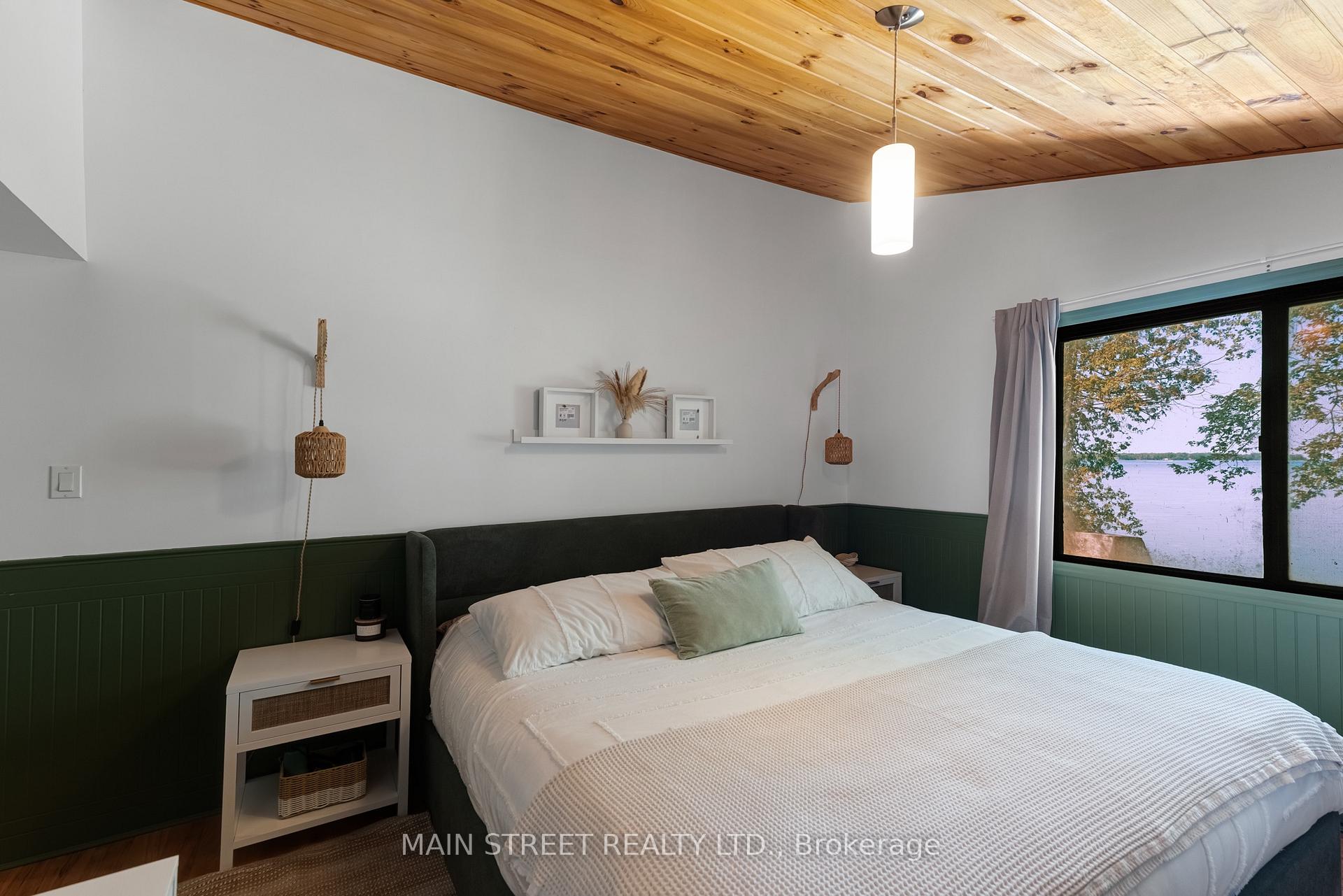 Photo 27 of 126 Moore's Beach Road, Georgina, Virginia — HOMEH