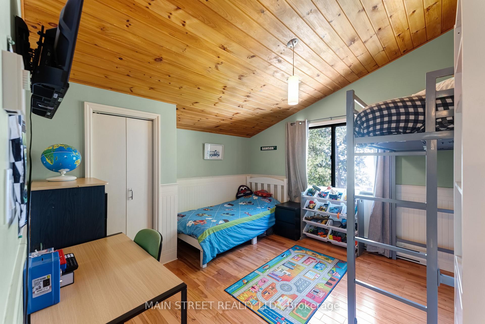 Photo 28 of 126 Moore's Beach Road, Georgina, Virginia — HOMEH
