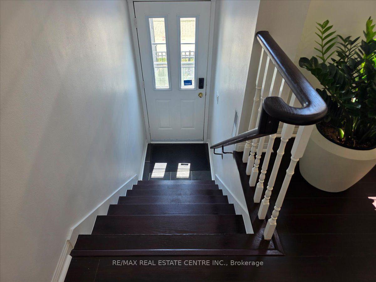 Photo 8 of Unit 808, 1400 The Esplanade N, Pickering, Town Centre — HOMEH