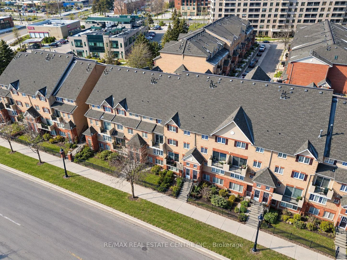 Photo of Unit 808, 1400 The Esplanade N