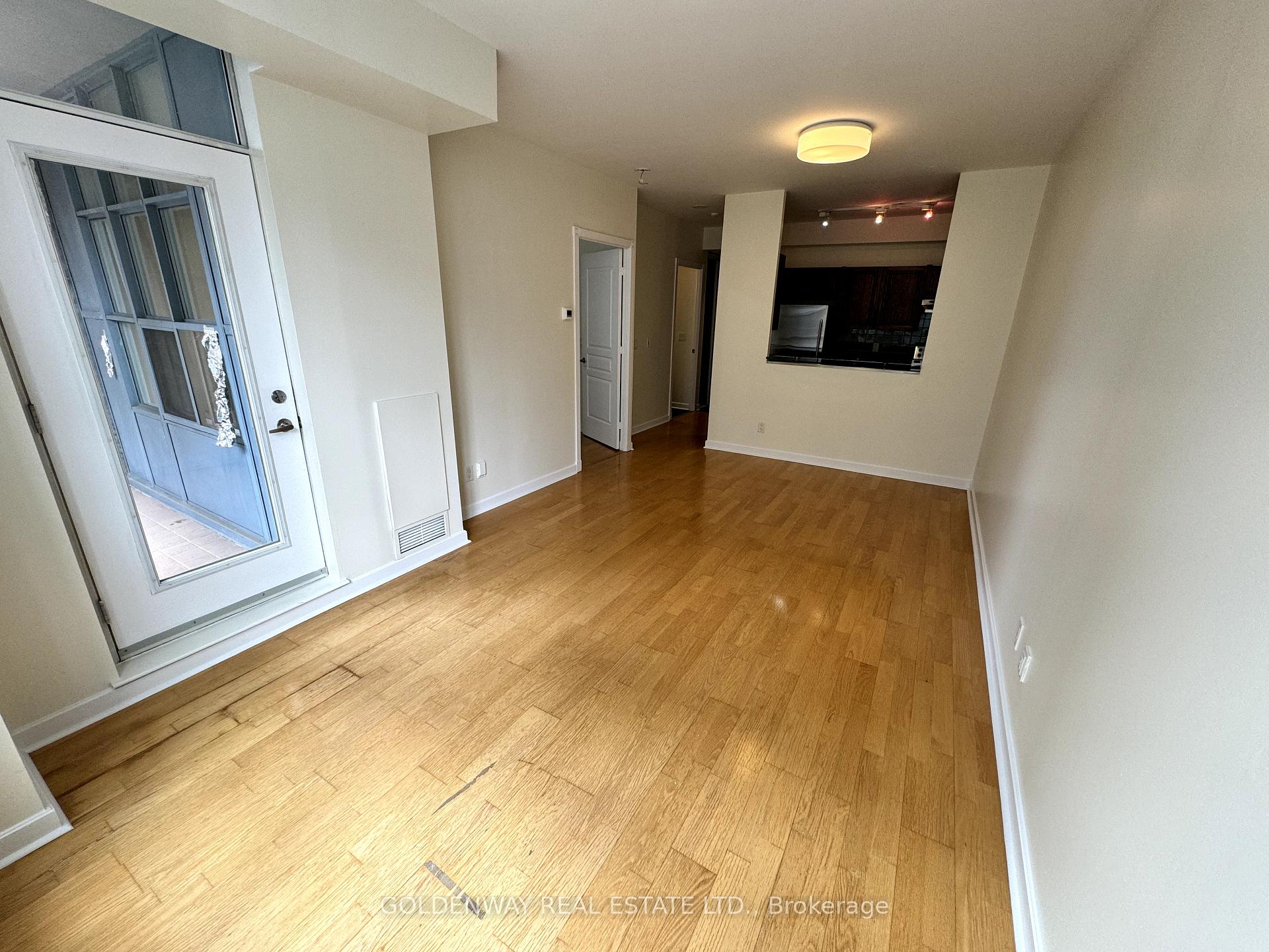 Photo 6 of Unit 921, 438 Richmond Street W, Toronto, Waterfront Communities — HOMEH