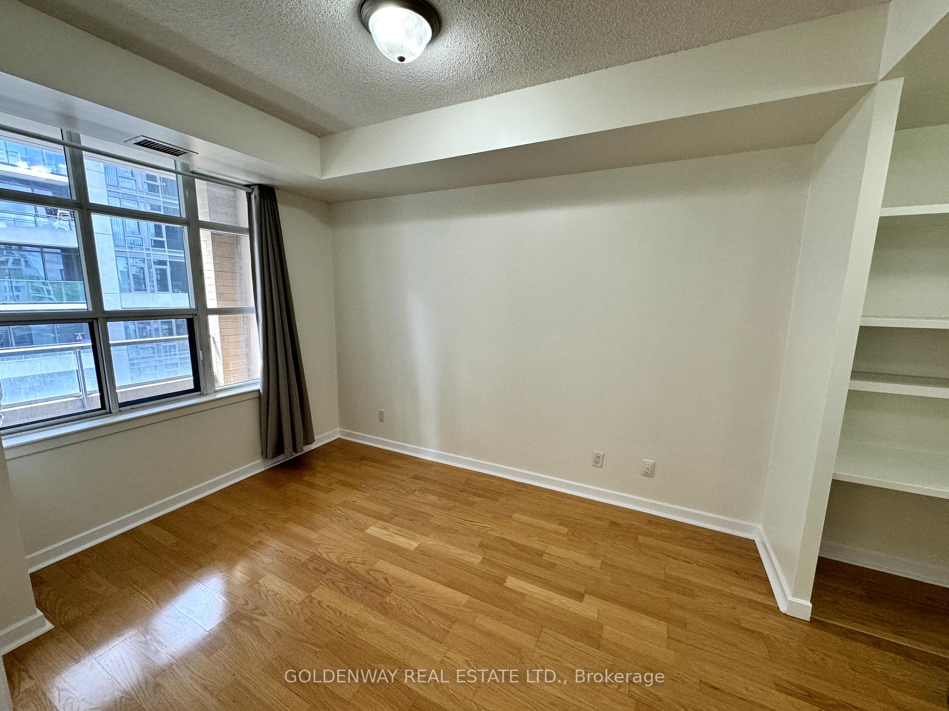 Photo 7 of Unit 921, 438 Richmond Street W, Toronto, Waterfront Communities — HOMEH