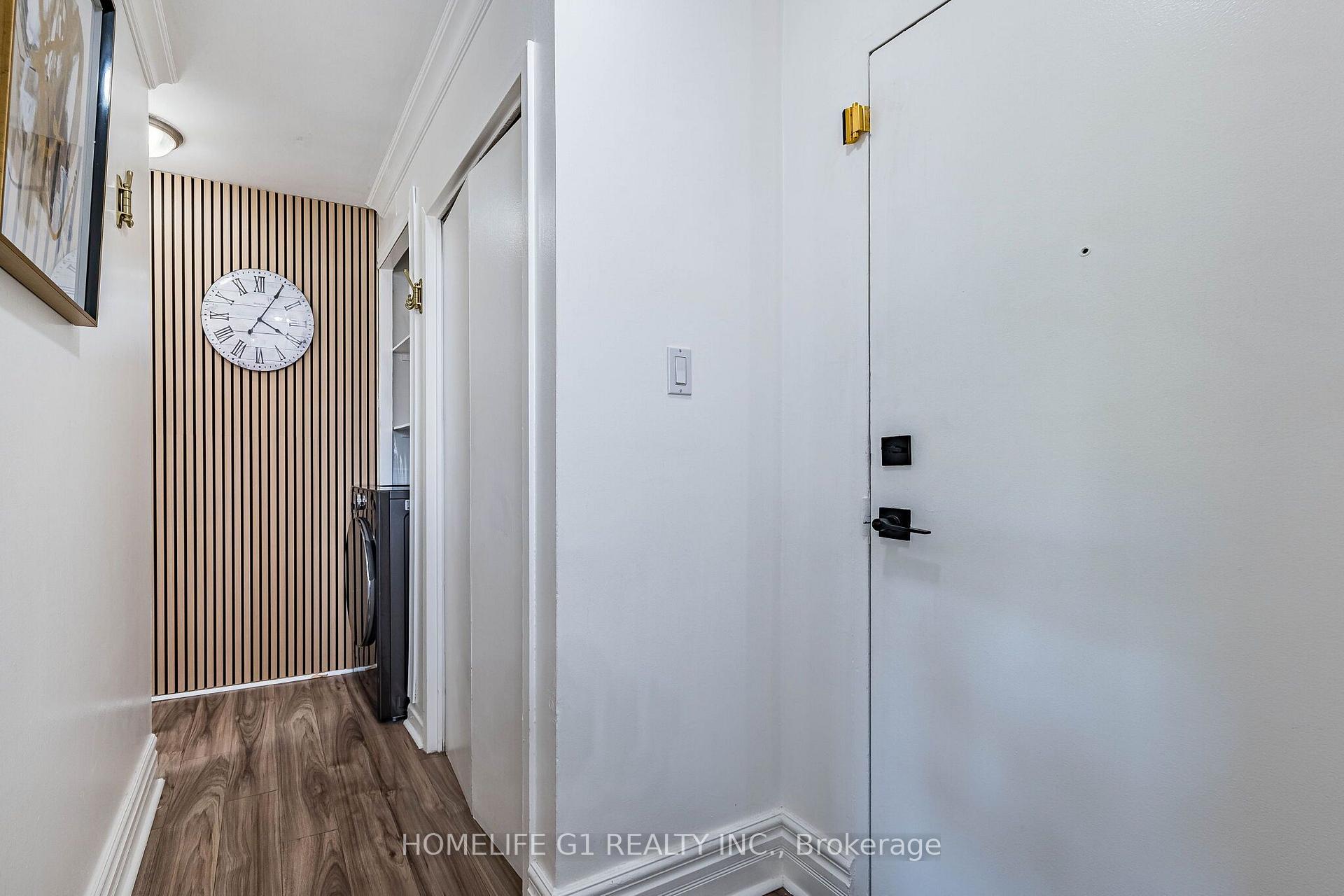 Photo 10 of 49 Queen Street, Mississauga, Port Credit — HOMEH