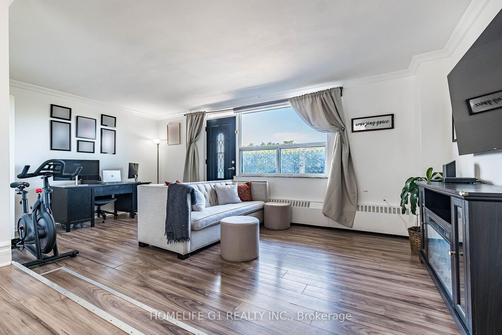 Photo 22 of 49 Queen Street, Mississauga, Port Credit — HOMEH