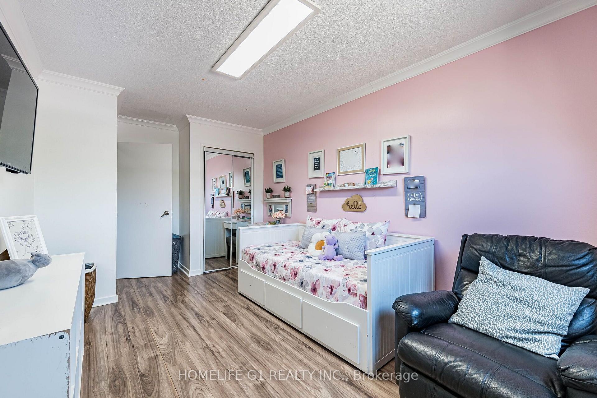 Photo 36 of 49 Queen Street, Mississauga, Port Credit — HOMEH