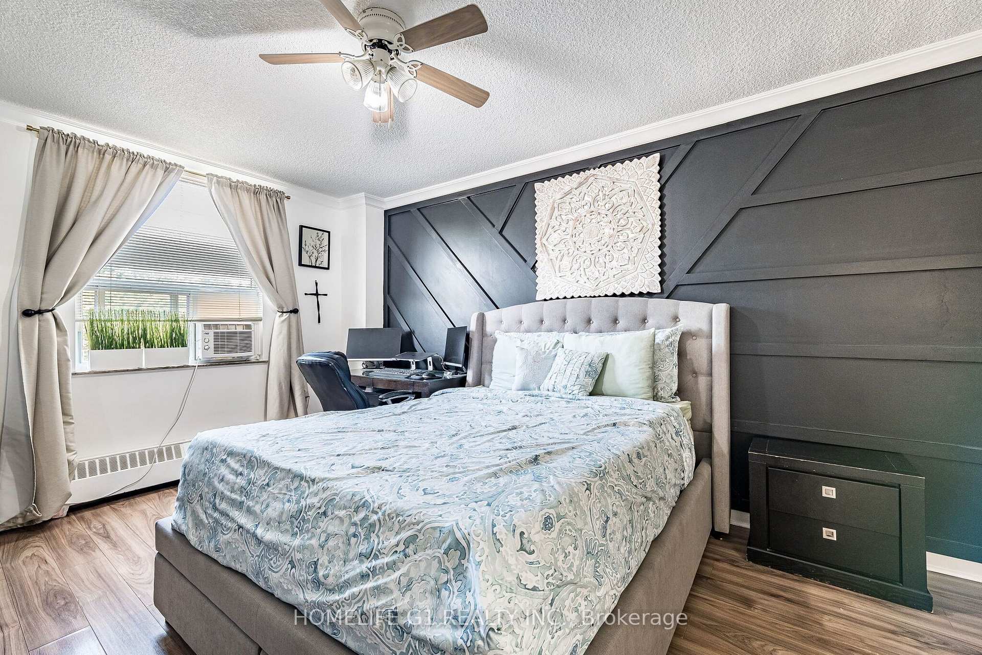 Photo 42 of 49 Queen Street, Mississauga, Port Credit — HOMEH