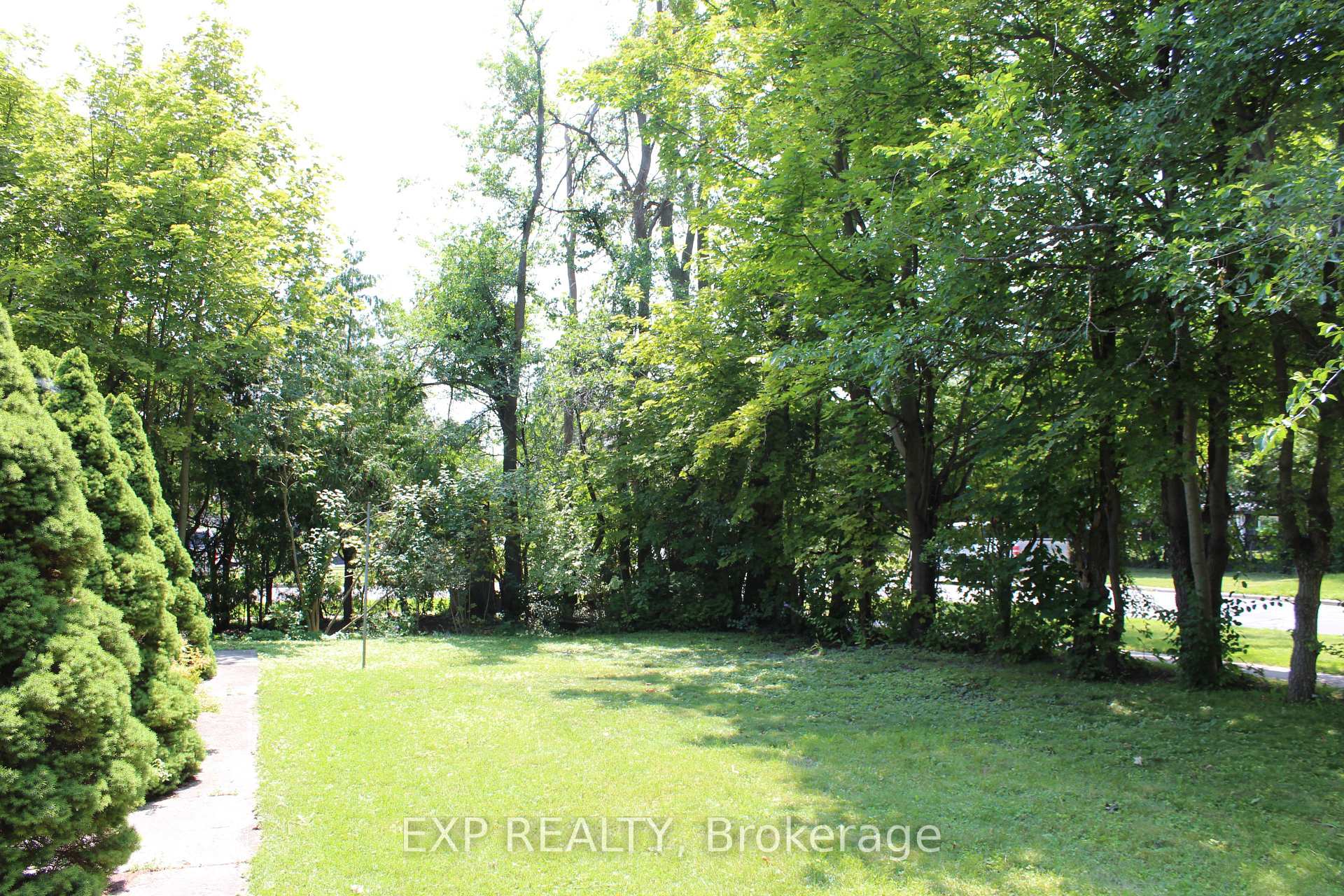 Photo 13 of 105 Puget Street, Barrie, Codrington — HOMEH