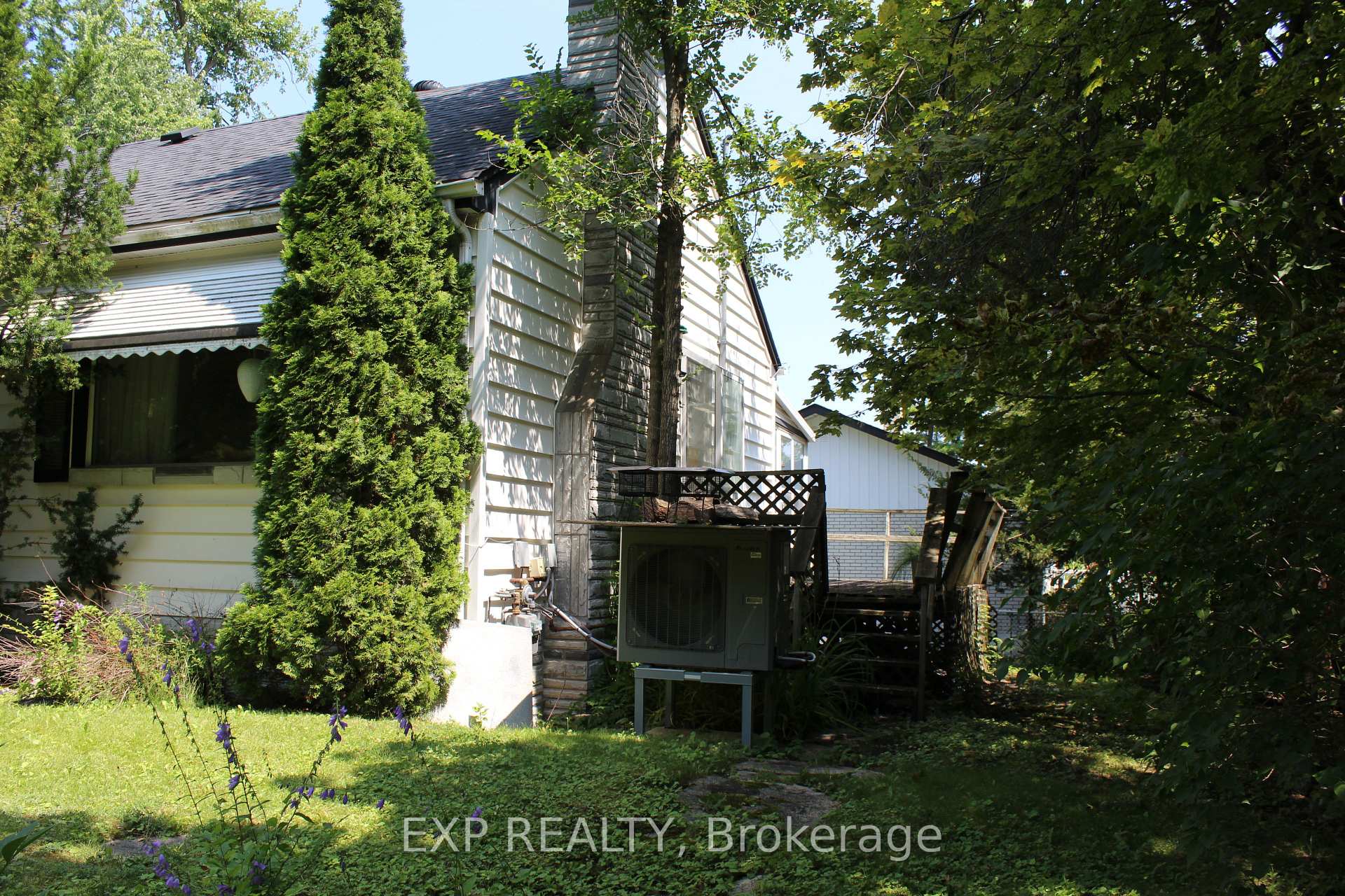 Photo 14 of 105 Puget Street, Barrie, Codrington — HOMEH