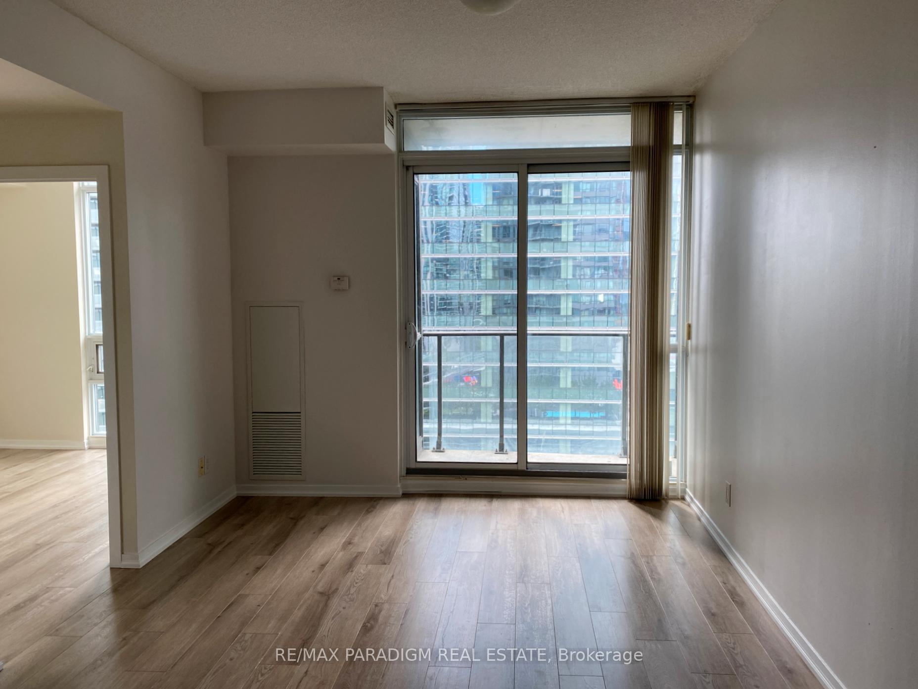 Photo 2 of Unit 1702, 65 Bremner Boulevard, Toronto, Waterfront Communities — HOMEH