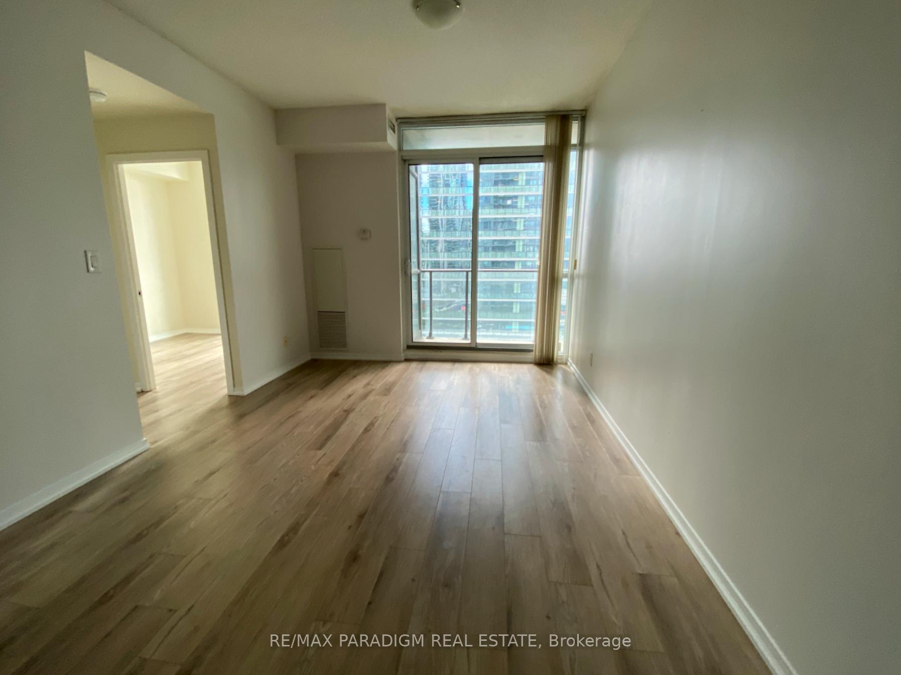 Photo 3 of Unit 1702, 65 Bremner Boulevard, Toronto, Waterfront Communities — HOMEH
